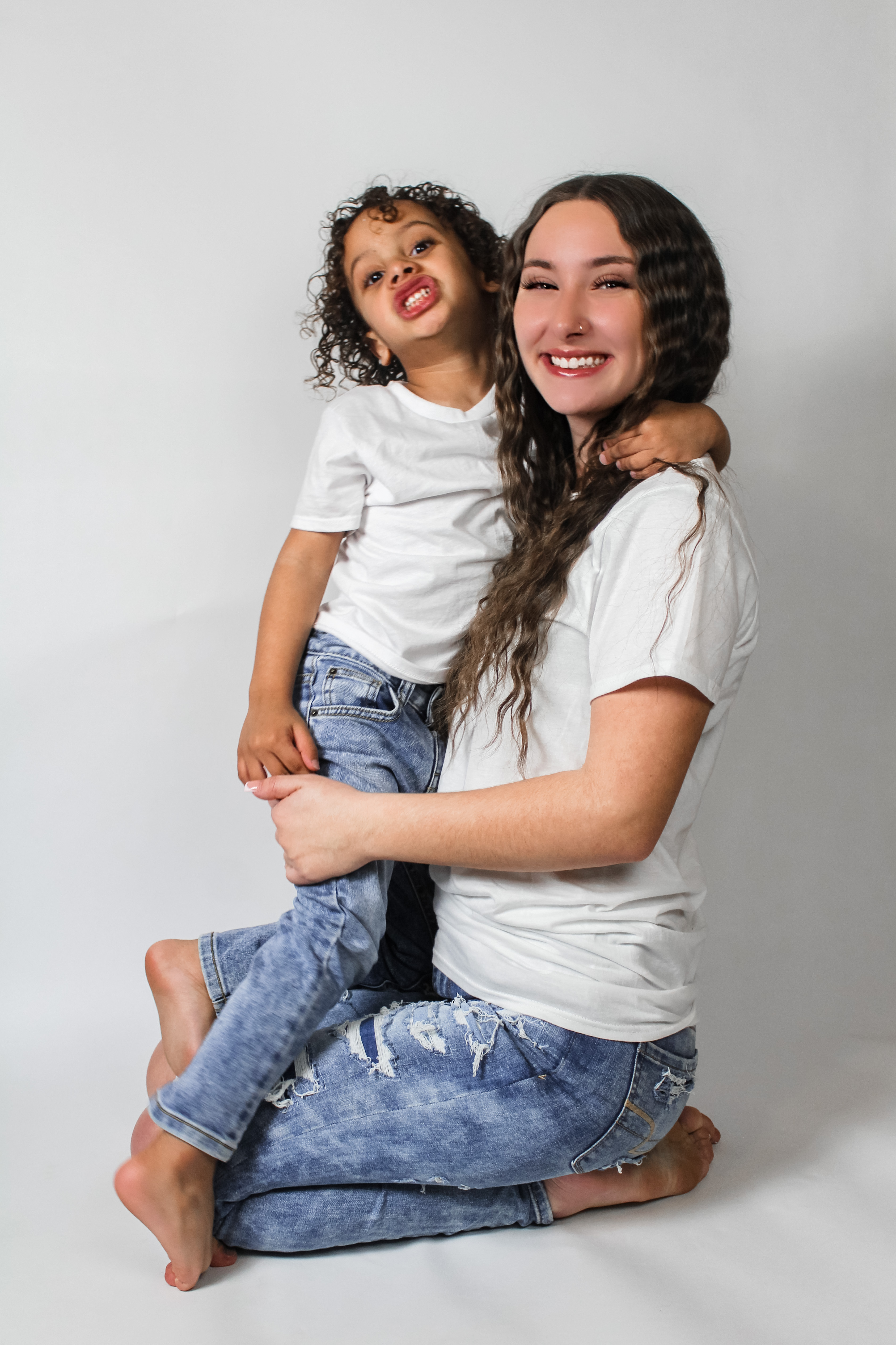 Mom and son photoshoot, candid family photography