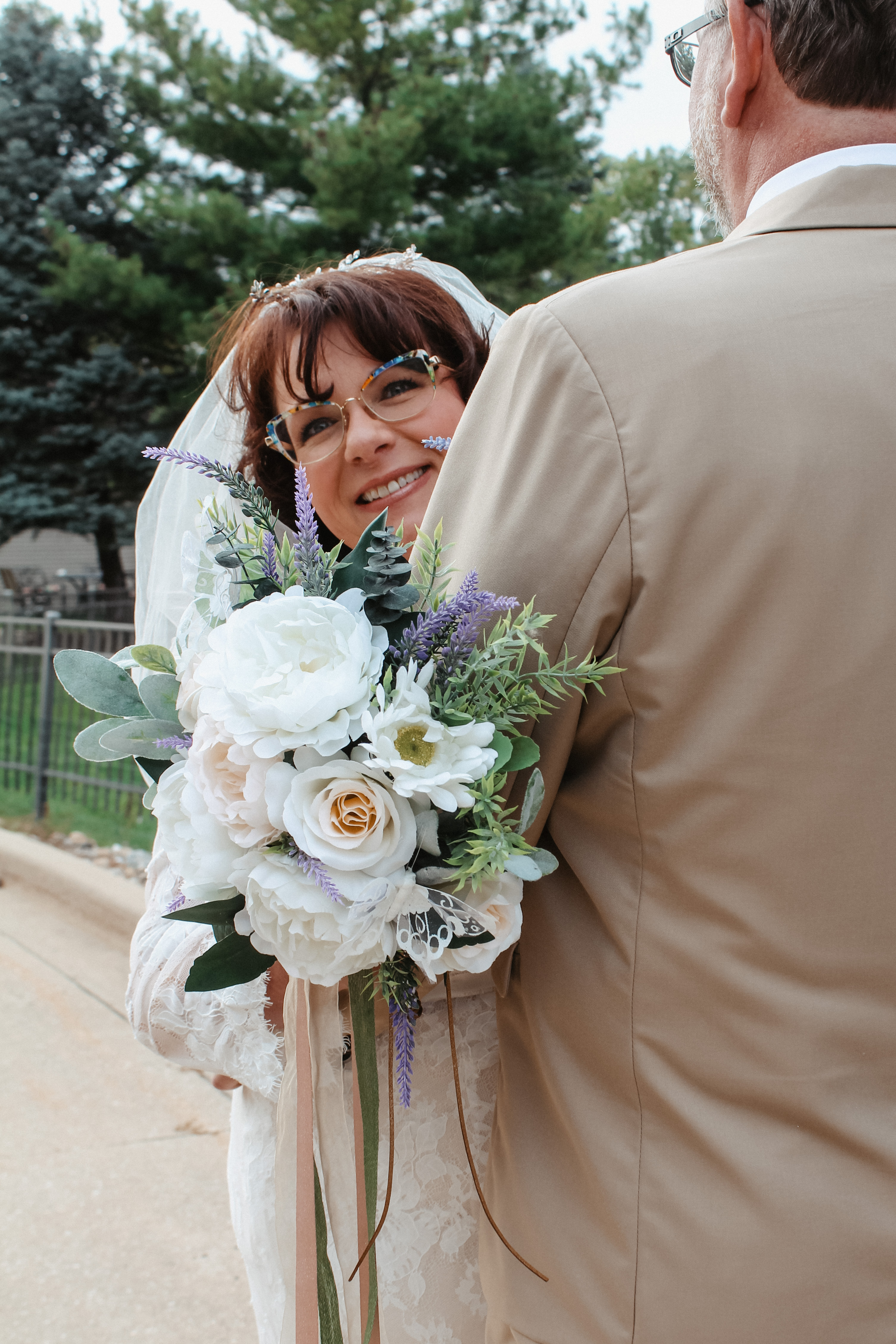 Wedding pictures, Wedding Photography, bride and groom pose